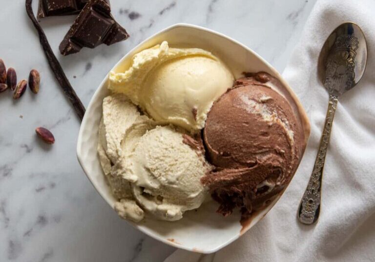 Italian-Gelato-Recipe-Vanilla-Chocolate-and-Pistachios-1
